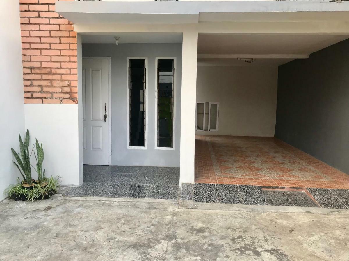 Villa Batu Keluarga Nn エクステリア 写真